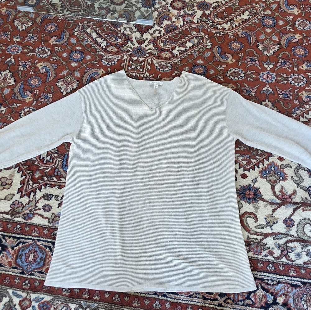 Ella Moss Cream Colored Ribbed V Neck Sweater Size M